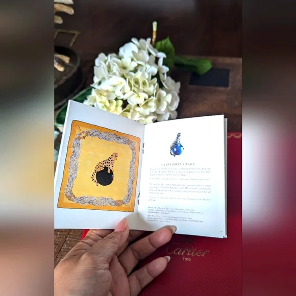 Must de Cartier Le Foulard Scarf - Picture 15 of 16